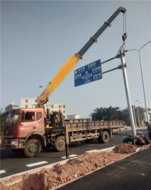长岭县设备吊装租赁吊车要用多大吊车
