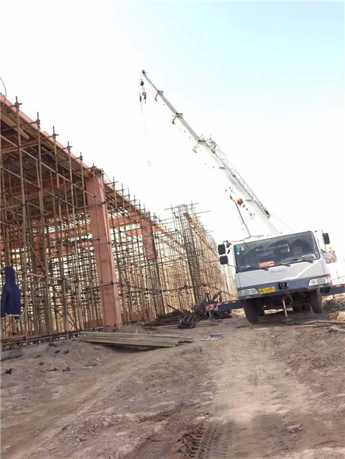 长岭县25 吨、50 吨吊车怎么选？多大重量 / 半径适合对应车型？