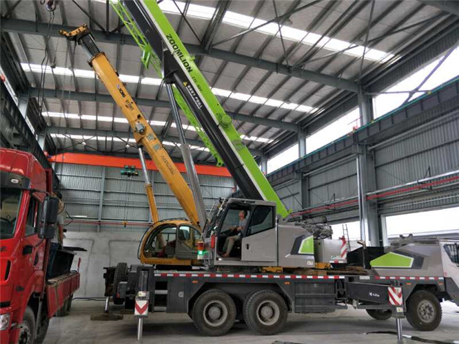 长岭县高空车出租需要注意哪些安全事项？