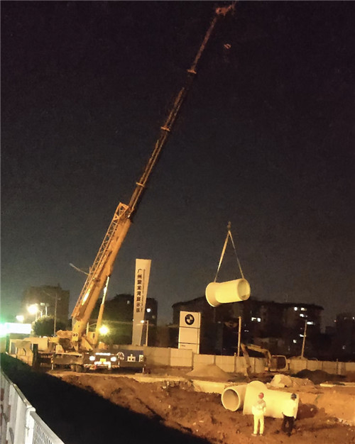 长岭县“弯臂矫正”—— 吊车的 “形变补偿” 技术